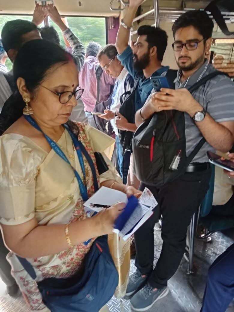 Post media