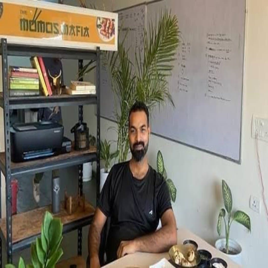 Post media